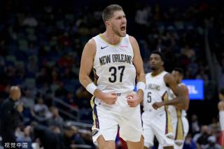 她以综合得 她以综合得